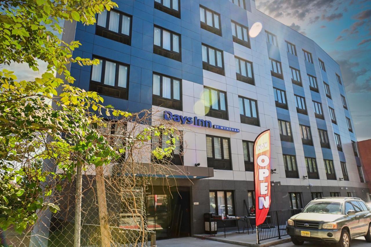 ניו יורק Days Inn By Wyndham Bronx Nyc מראה חיצוני תמונה
