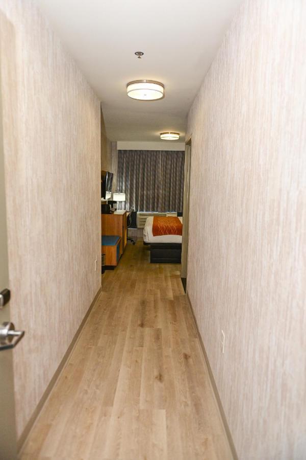 ניו יורק Days Inn By Wyndham Bronx Nyc מראה חיצוני תמונה
