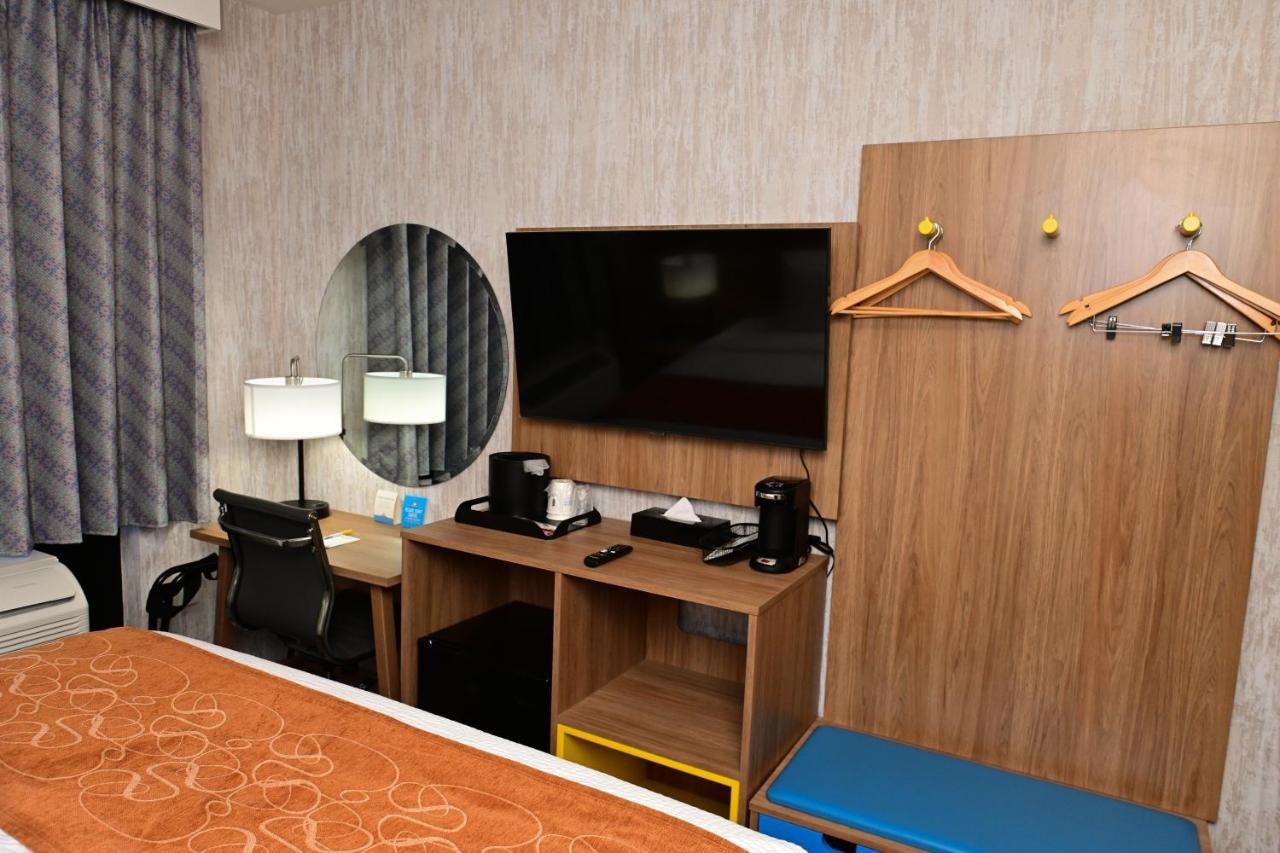 ניו יורק Days Inn By Wyndham Bronx Nyc מראה חיצוני תמונה