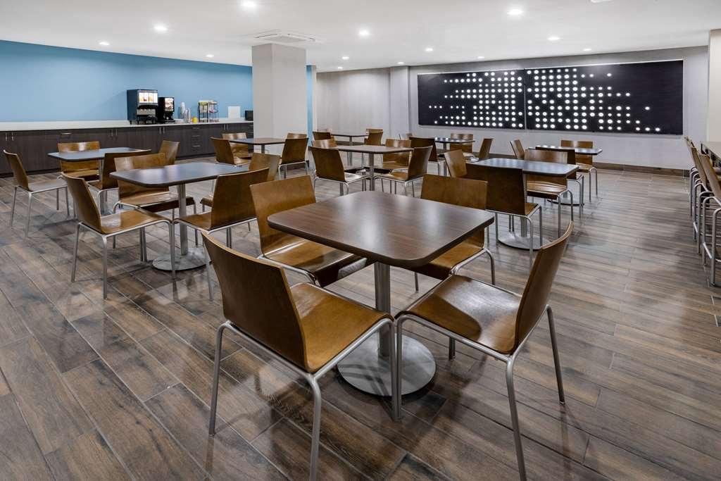 ניו יורק Days Inn By Wyndham Bronx Nyc מתקנים תמונה
