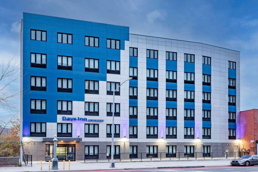 ניו יורק Days Inn By Wyndham Bronx Nyc מראה חיצוני תמונה