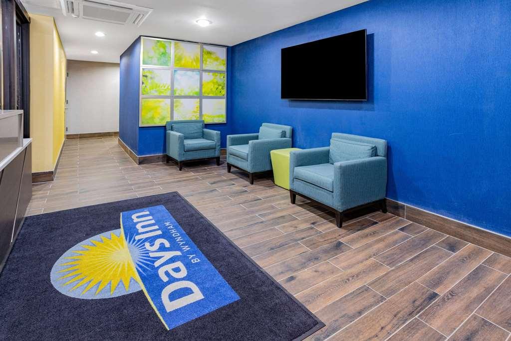 ניו יורק Days Inn By Wyndham Bronx Nyc מראה פנימי תמונה