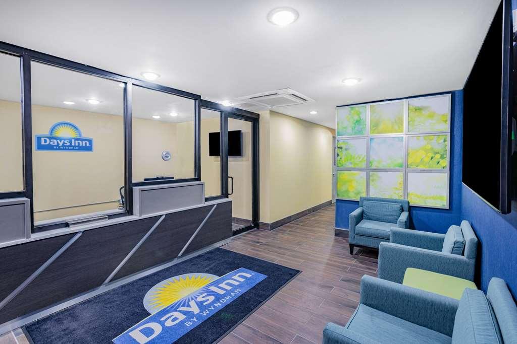 ניו יורק Days Inn By Wyndham Bronx Nyc מראה פנימי תמונה